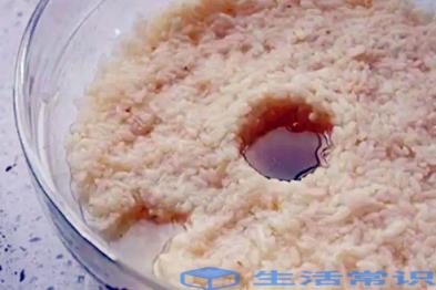 米酒在冰箱里放了一年多还可以用吗