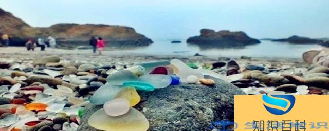 海边透明的石头是玉吗