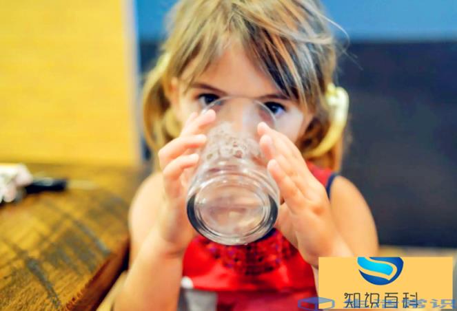 喝弱碱性的水有好处吗