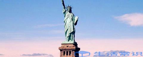 美国自由女神的雕像在哪里