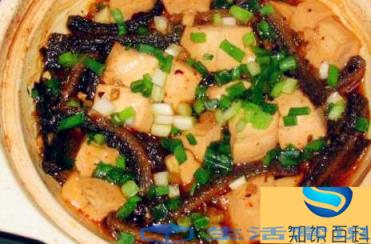 去黄州赤壁的游客都可以去东坡餐厅品尝这种美味