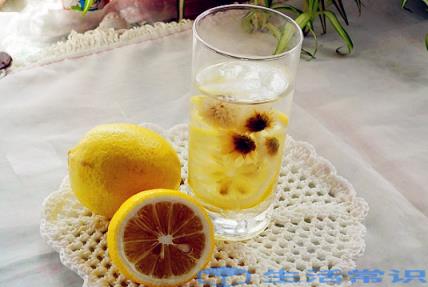 青柠檬和菊花可以一起泡水喝吗